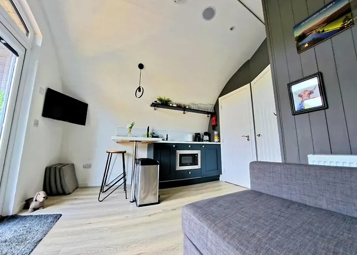 Newmore Highland Pods With Hot Tubs On Nc500