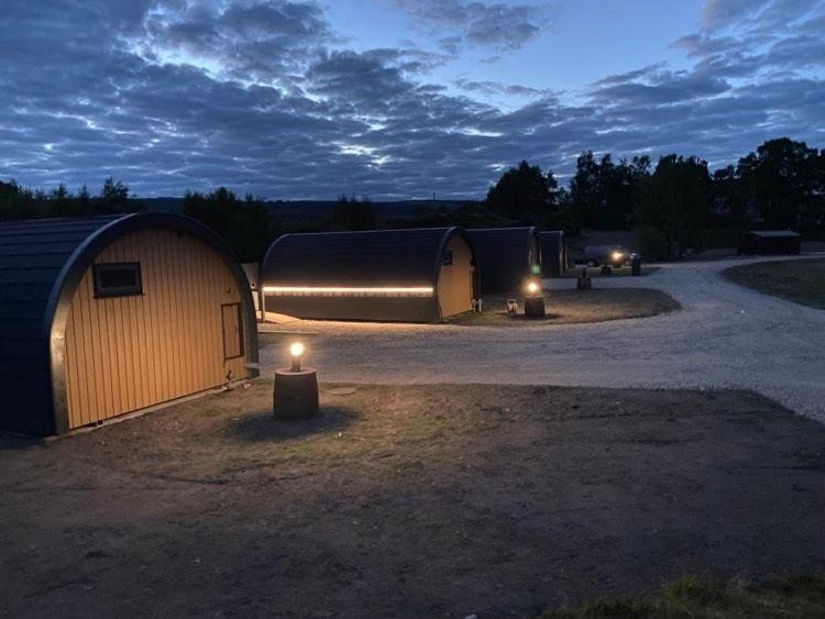 Newmore Highland Pods With Hot Tubs On Nc500 *