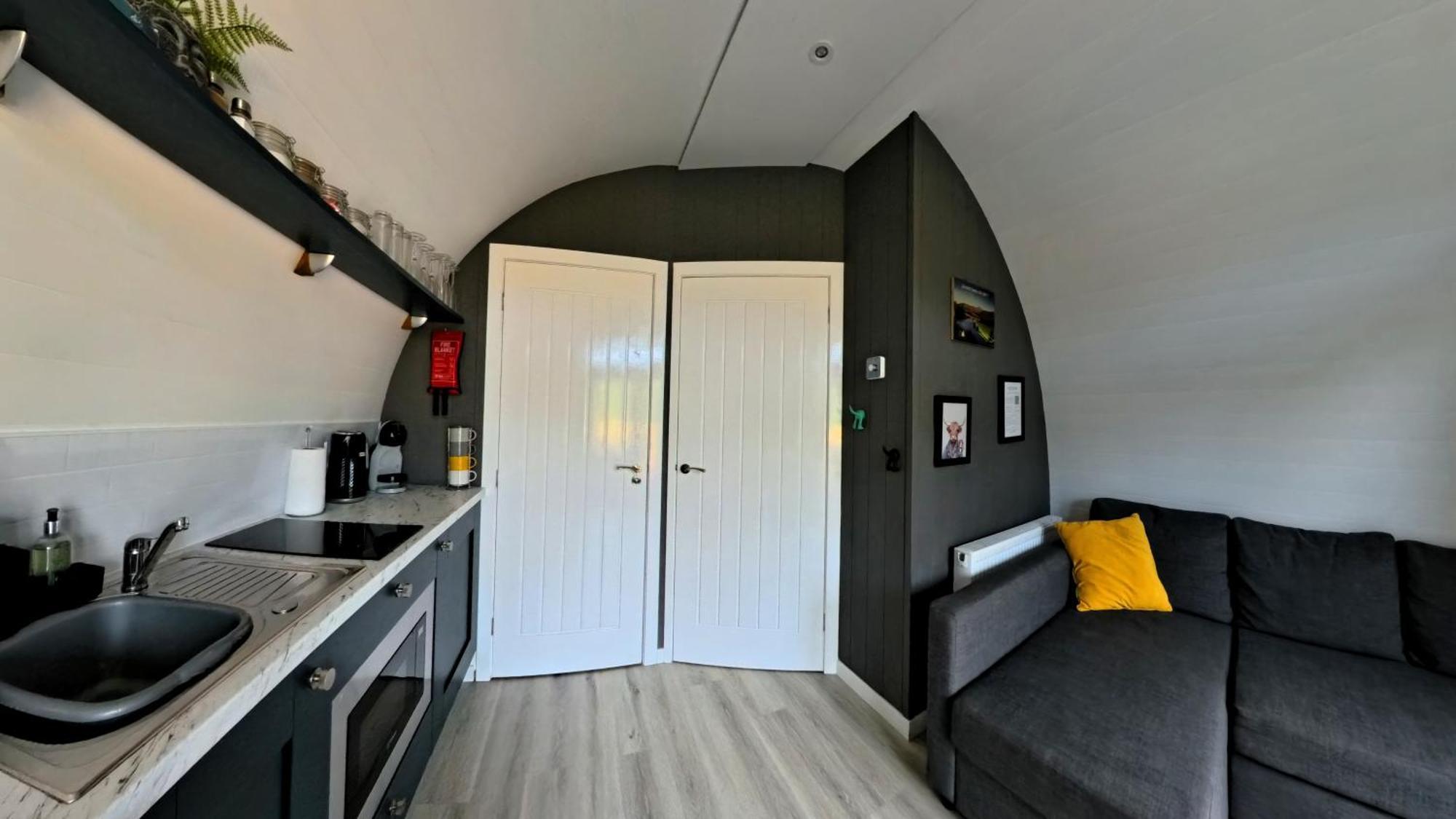 Newmore Highland Pods With Hot Tubs On Nc500 Holiday home
